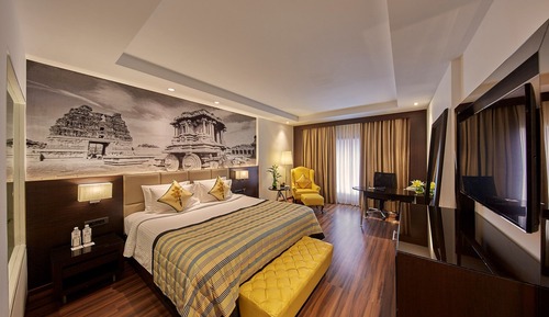 Royal Club Room