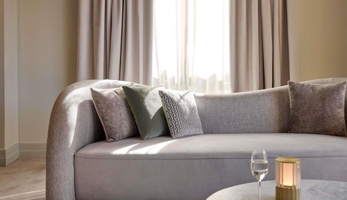 Suite, 1 King Bed, Terrace