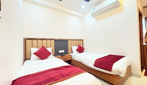 Deluxe Twin Room, City View