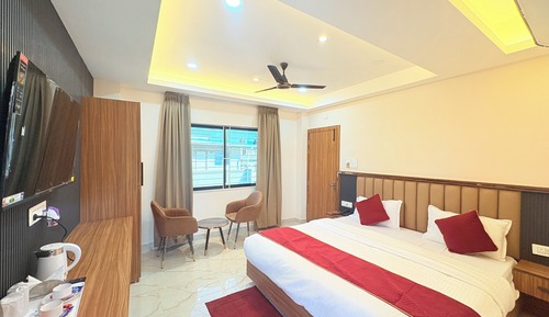 Royal Double Room, City View