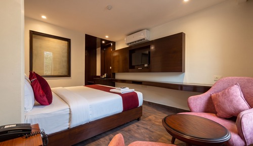 Deluxe Double Room, 1 King Bed, Non Smoking, Air conditioning