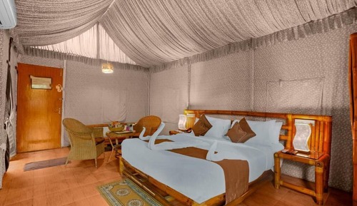 Grand Tent, Balcony, Garden View
