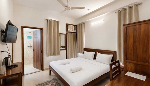 Deluxe Double Room, Balcony, Mountain View