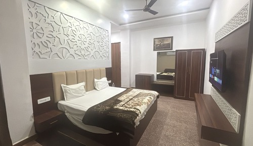 Deluxe Double Room, City View