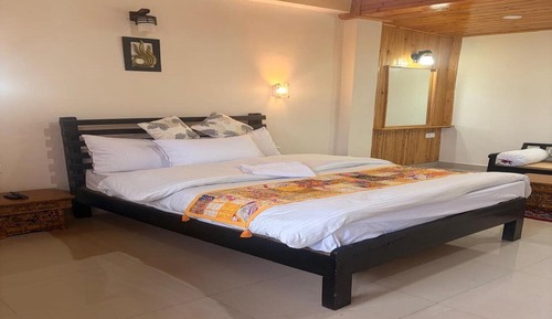 Deluxe Double Room, Garden View