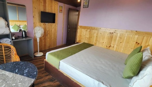 Deluxe Double Room, City View