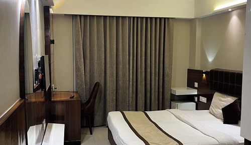 Deluxe Double Room, City View