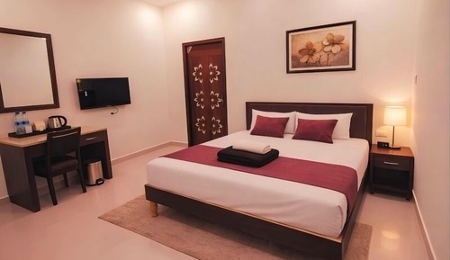 Superior Studio, 1 Queen Bed, Balcony, City View