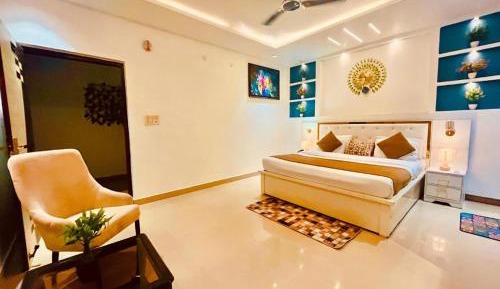 King Room with Balcony