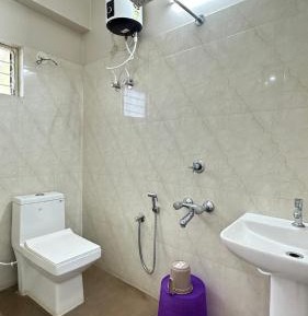 Deluxe Double Room (2 Adults + 1 Child)