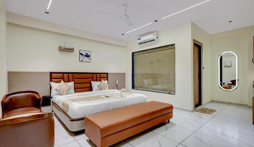 Standard King Room