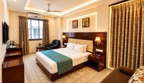 	 Sai Grand Room (Royale Family Room) Complimentary Shuttle Pick Up & Drop To Sai Baba Temple (Gate-3)