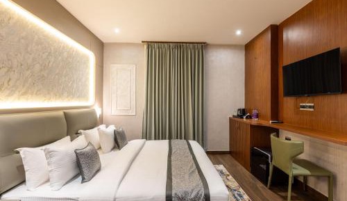 Queen Room