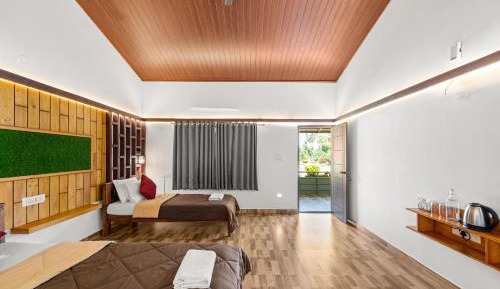 Family Room with Garden View