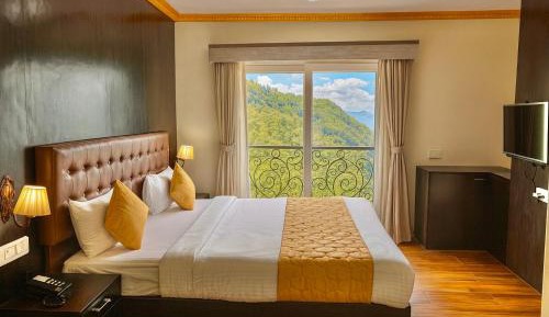 King Room with Mountain View