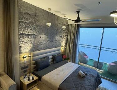 Apartment with City View