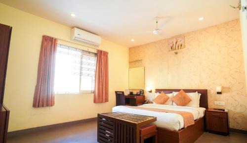 Double Room with Mountain View