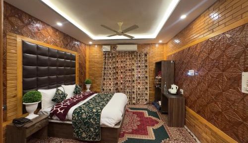 Superior King Room