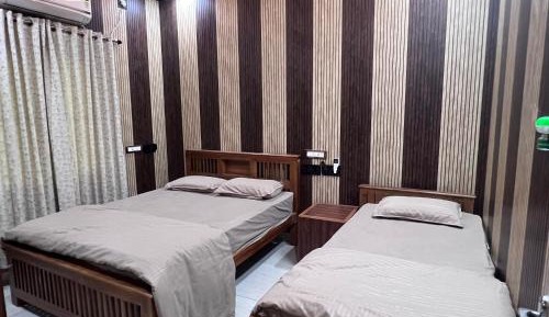 Deluxe Double Room with Extra Bed