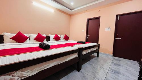 Deluxe Queen Room with Two Queen Beds