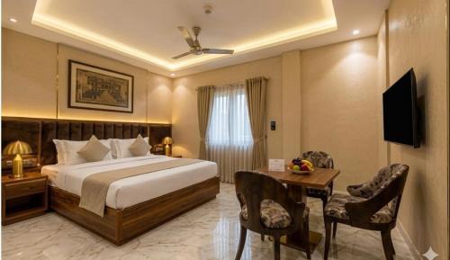 Deluxe King Room