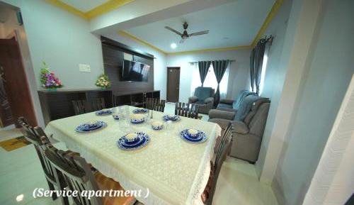 Three-Bedroom Apartment with Balcony