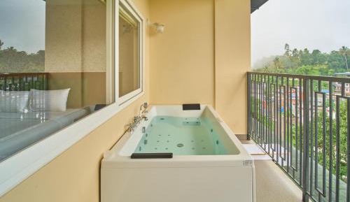 Jacuzzi room