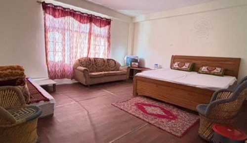 Economy Triple Room with Shared Bathroom