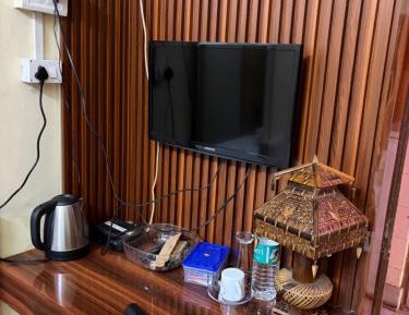 Standard Single Room with Shared Bathroom