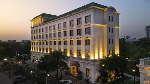 Staycation Weekend with Breakfast/ Lunch/Dinner, Hi Tea( tea ,coffee, vegetarian snacks from 5 to 7 pm, Recreational facilities :Box Cricket , Pickle Ball ,Table Tennis, Snooker ,Long Tennis ,Pool,Happy Hours :1600 -1900hrs (1+1 on Selective Beverages)