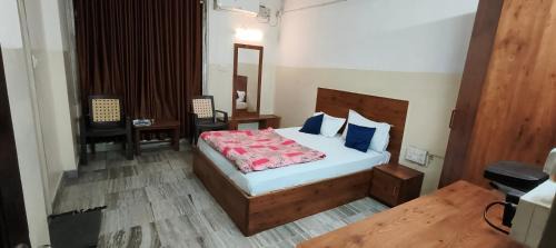 Small Single Room