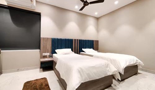 Deluxe Twin Room