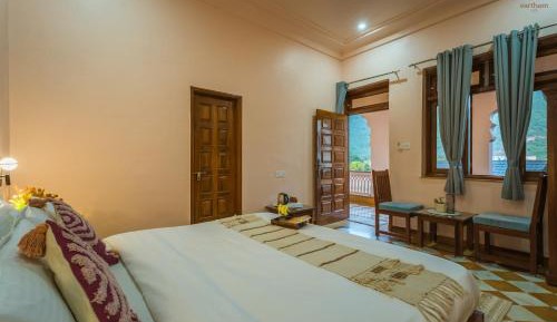 King Room with Mountain View