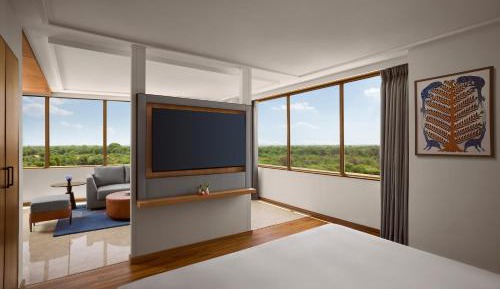 Junior King Suite