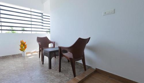 Two-Bedroom Deluxe Apartment with Balcony