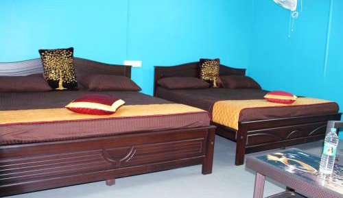 Family Room with Garden View