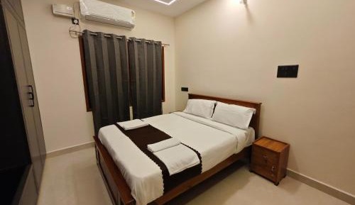 Double Room with Private External Bathroom