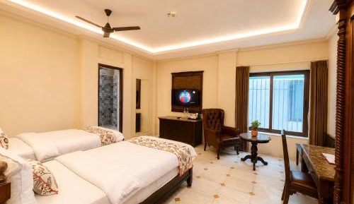 Deluxe Room Double/ Twin (Free Pick Up From Railway/Airport/Bus Station)