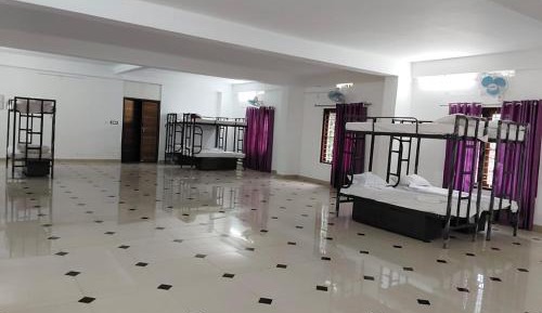 Bed in 10-Bed Mixed Dormitory Room