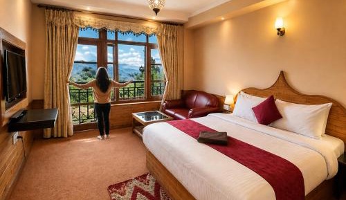 Queen Room with Balcony