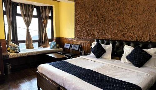 Triple Room with Mountain View