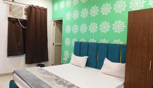 Standard King Room