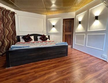 Double Room with Lake View