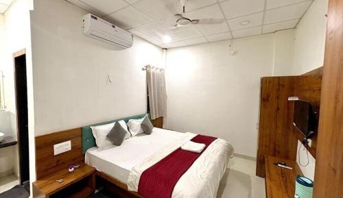 Deluxe Single Room