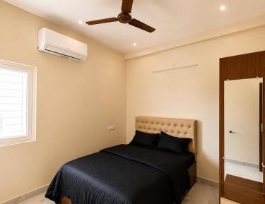 One-Bedroom Premier Apartment