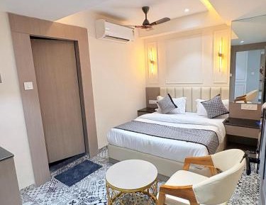 Deluxe Suite