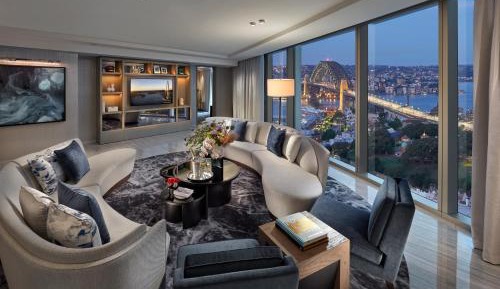 Premier Harbor Bridge Suite