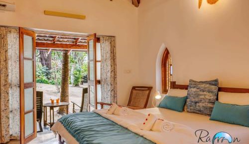 Villa - Beach Front