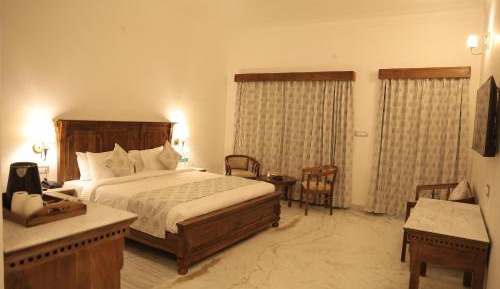 King Room with Mountain View