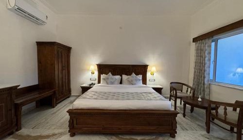 Suite with Private Pool